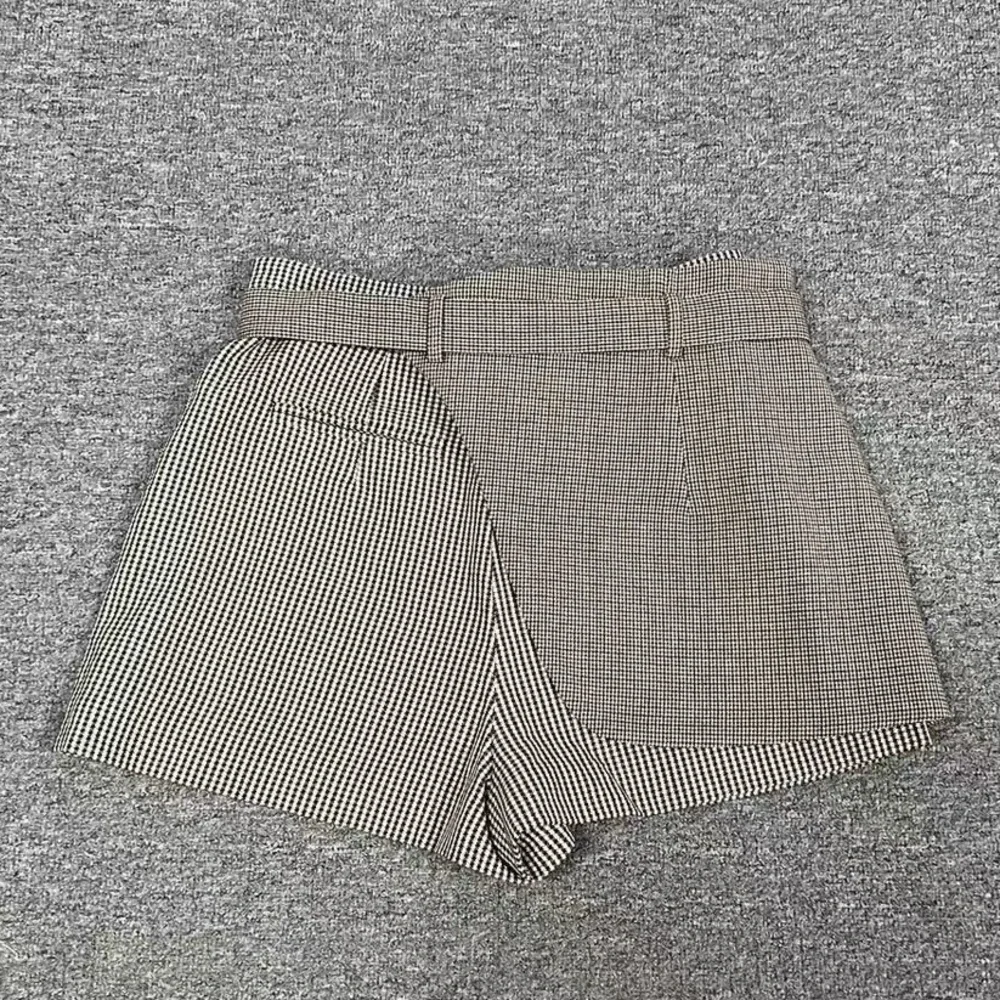 🚩steal authentic Fendi Black and White Houndstooth Shorts - Picture 5 of 9